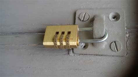 How to Crack Any Combination Lock in .
